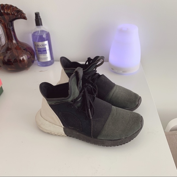 Adidas Tubular Defiant Black/White US 5 - Picture 5 of 5